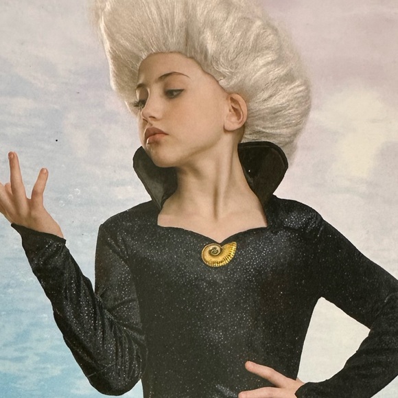 The Little Mermaid URSULA costume with separate wig included - Picture 7 of 13